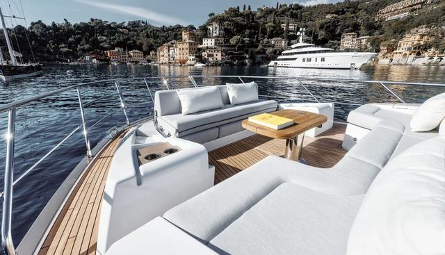 AZIMUT 60 FLY yacht for sale 5