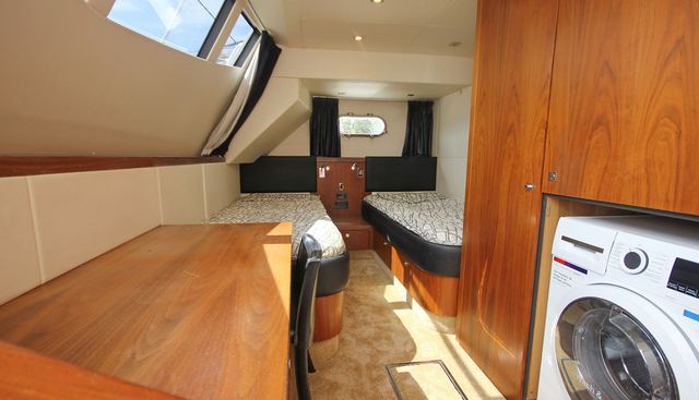 CHANSON DE LA MER yacht for sale 39