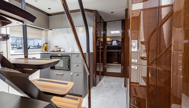 Sir Henry yacht for sale 34