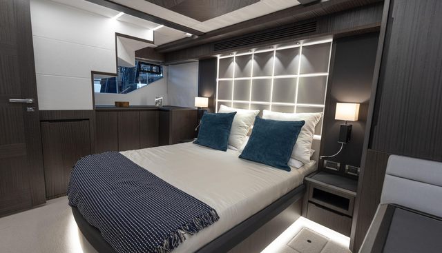 Seven yacht for sale 28