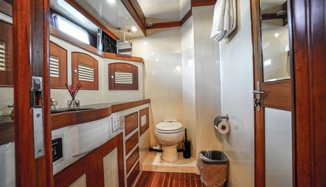 THE GARLIC yacht for sale 32