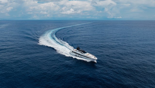 GOLDENEYE yacht for sale 60