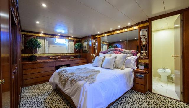 Cipango yacht for sale 14