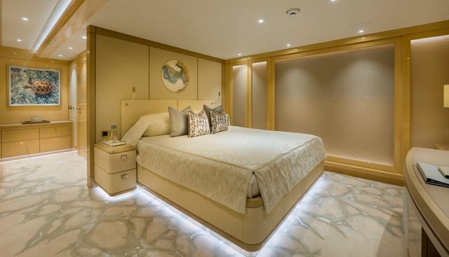 NENINKA yacht for sale 22