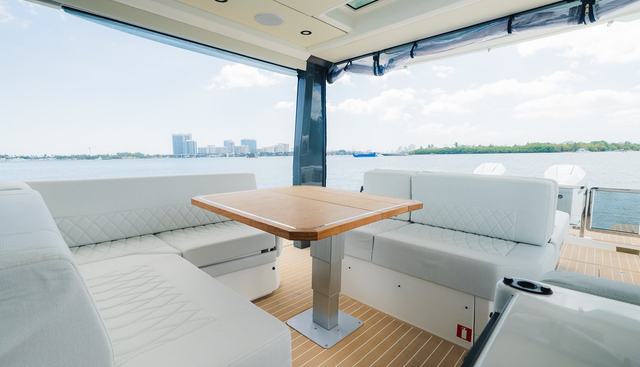 LA PLAGE yacht for sale 22