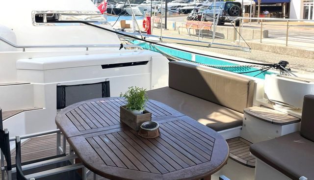 F620 yacht for sale 12