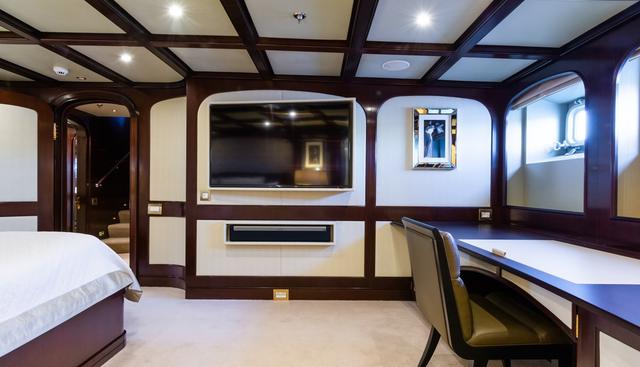 THE WELLESLEY yacht for sale 54