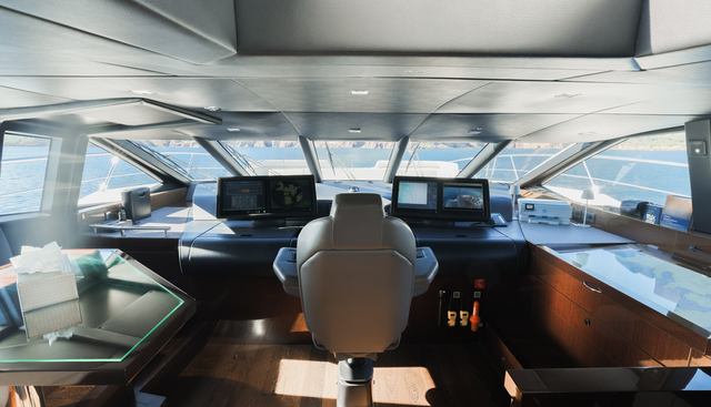 KING POWER yacht for sale 29