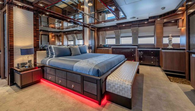 PALMER JOHNSON 150 yacht for sale 35