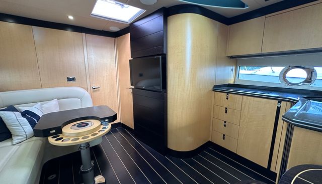 Volantis yacht for sale 30
