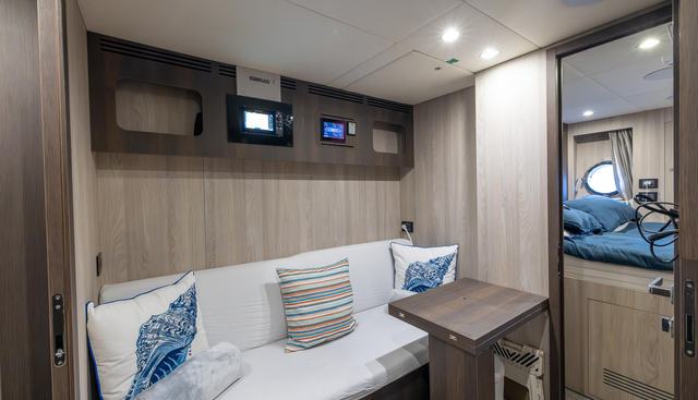 CAPTAIN MORGAN II yacht for sale 88