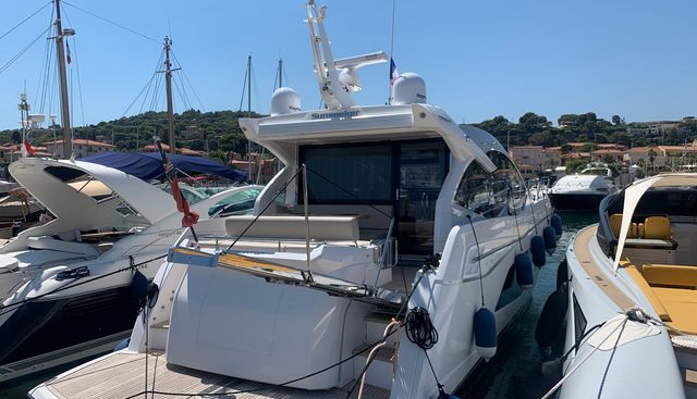 SUNSEEKER PREDATOR 50 yacht for sale 4
