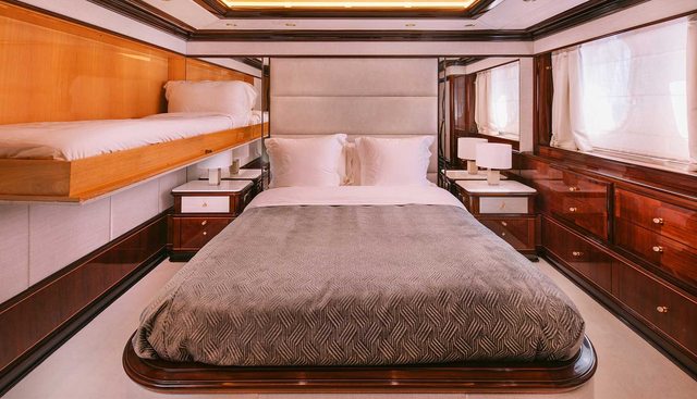 IDYLLIC yacht for sale 25