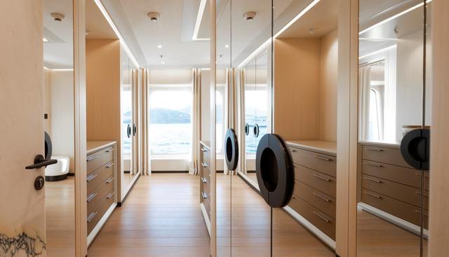 Synthesis yacht for sale 25