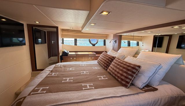 FAMIGLIA yacht for sale 19