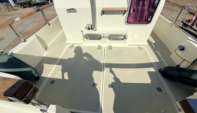 The Dog House yacht for sale 8