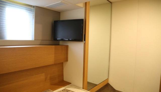 noname yacht for sale 33