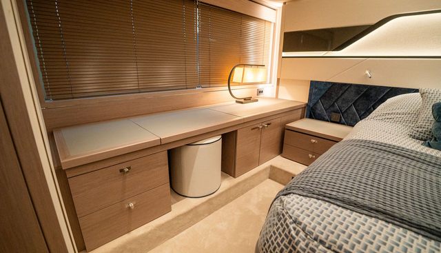 LA RUBIA yacht for sale 32