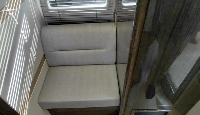 noname yacht for sale 37