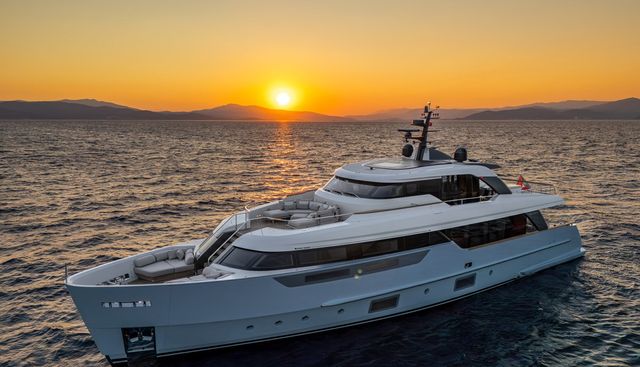 Aisha yacht for sale 8