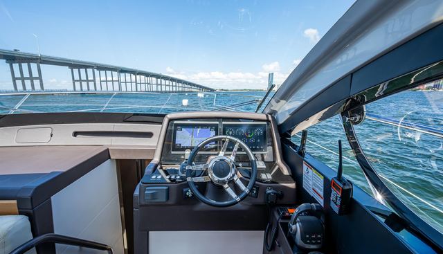 SUNTASTIC yacht for sale 33