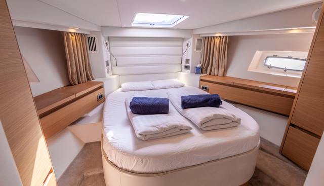 noname yacht for sale 4