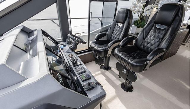 Seven yacht for sale 47