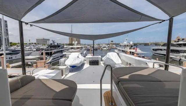 Seahawk yacht for sale 200