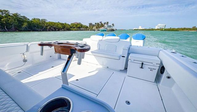 DEALER DEMO yacht for sale 7