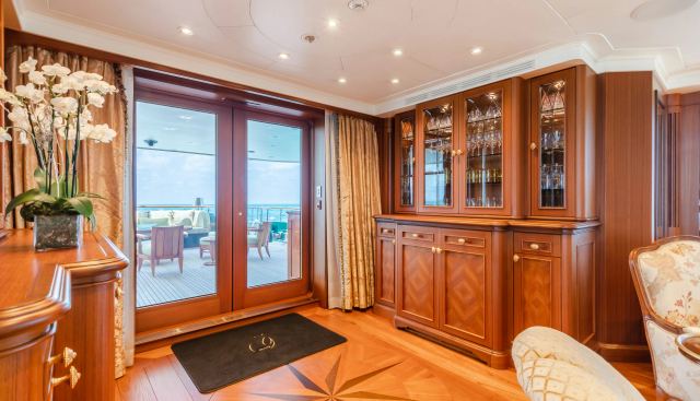 Shadowl yacht for sale 35