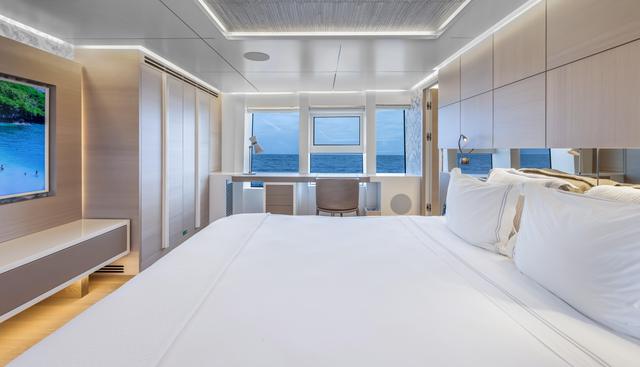 EVELYN P yacht for sale 19