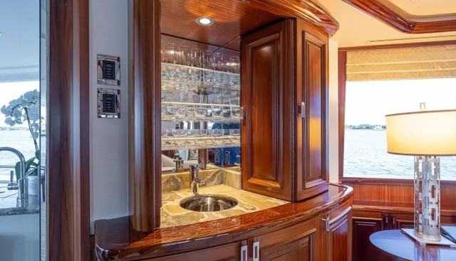 Seahawk yacht for sale 62