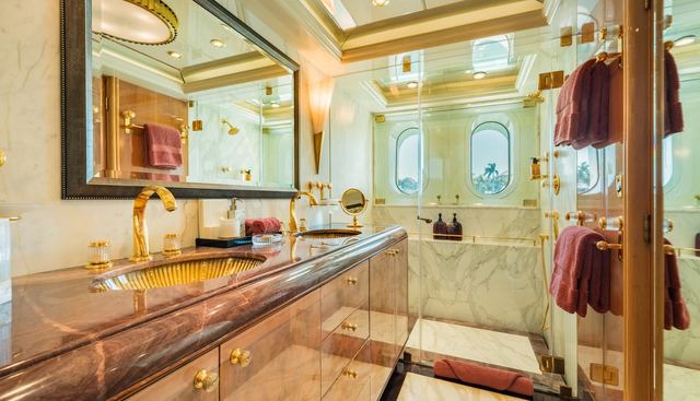 ELIS ET MAR yacht for sale 39