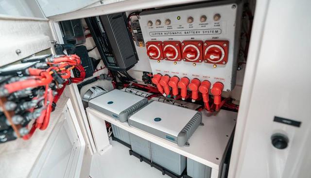 noname yacht for sale 37