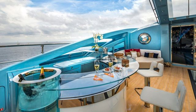 QUEEN ALLA yacht for sale 9