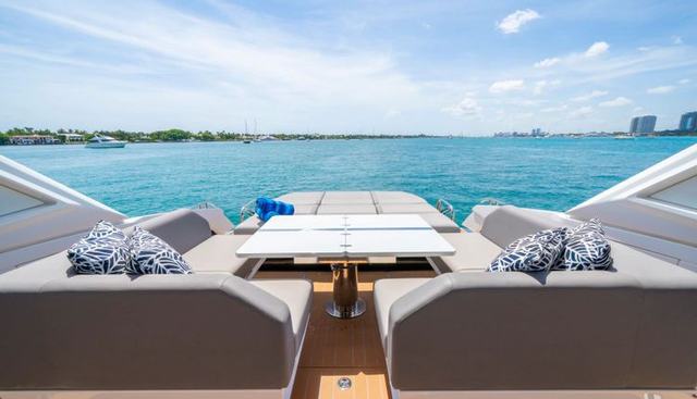 Fin yacht for sale 52