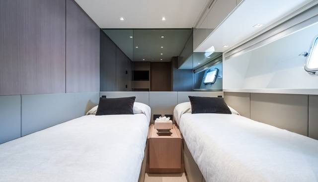 Fitline yacht for sale 40