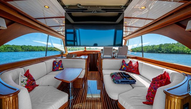 VERA NORTH yacht for sale 17