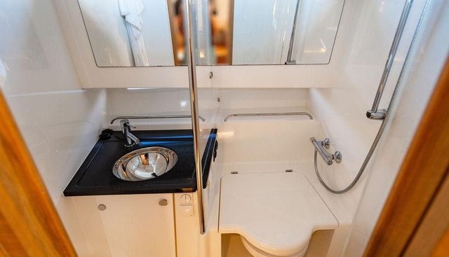 Volare yacht for sale 37