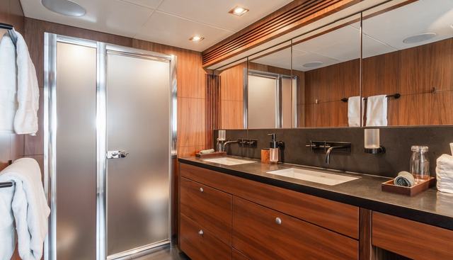 DESEO yacht for sale 17