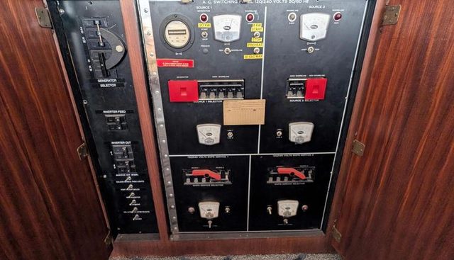 Mas Fina yacht for sale 28