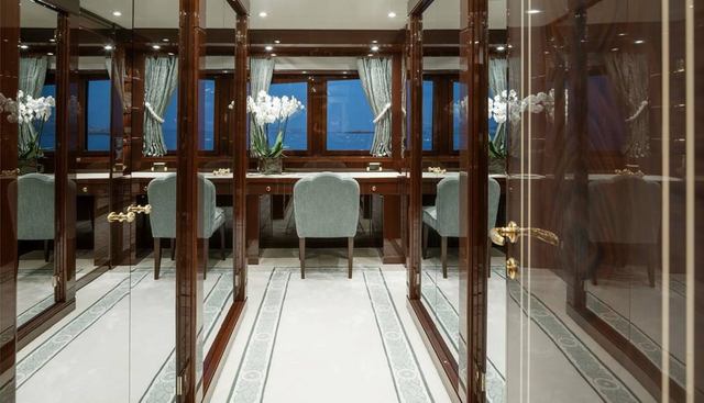 La Familia yacht for sale 14