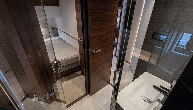 S65524 yacht for sale 105
