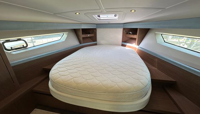 Rio yacht for sale 30