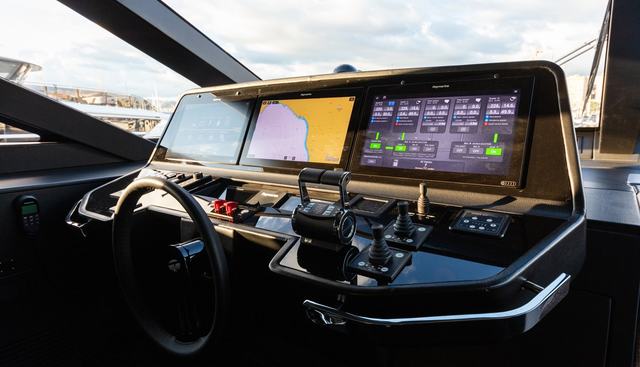 TECHNEMA 90 yacht for sale 23