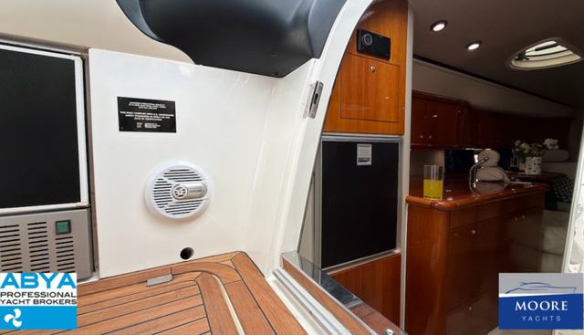 Splash yacht for sale 32