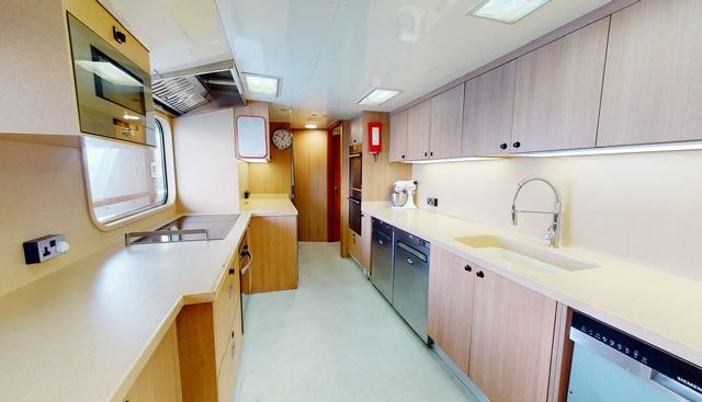 WILAMINA yacht for sale 27