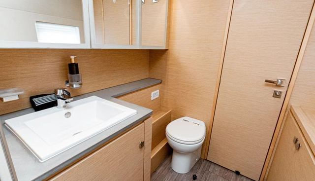 Libert'e yacht for sale 30