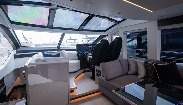 1292575 yacht for sale 18