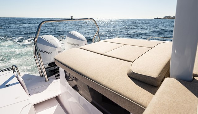 Nautiful yacht for sale 22